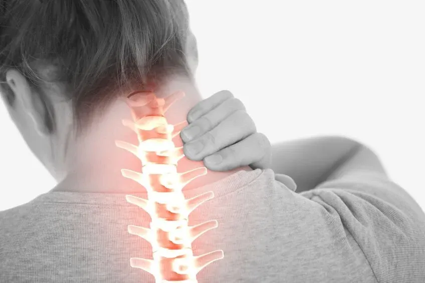 دیسک گردن چیست؟ نگاهی به ساختار ستون فقرات